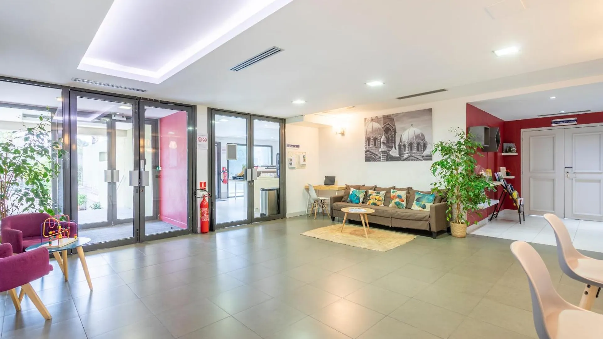 מלון Comfort Aparthotel Marseille Prado