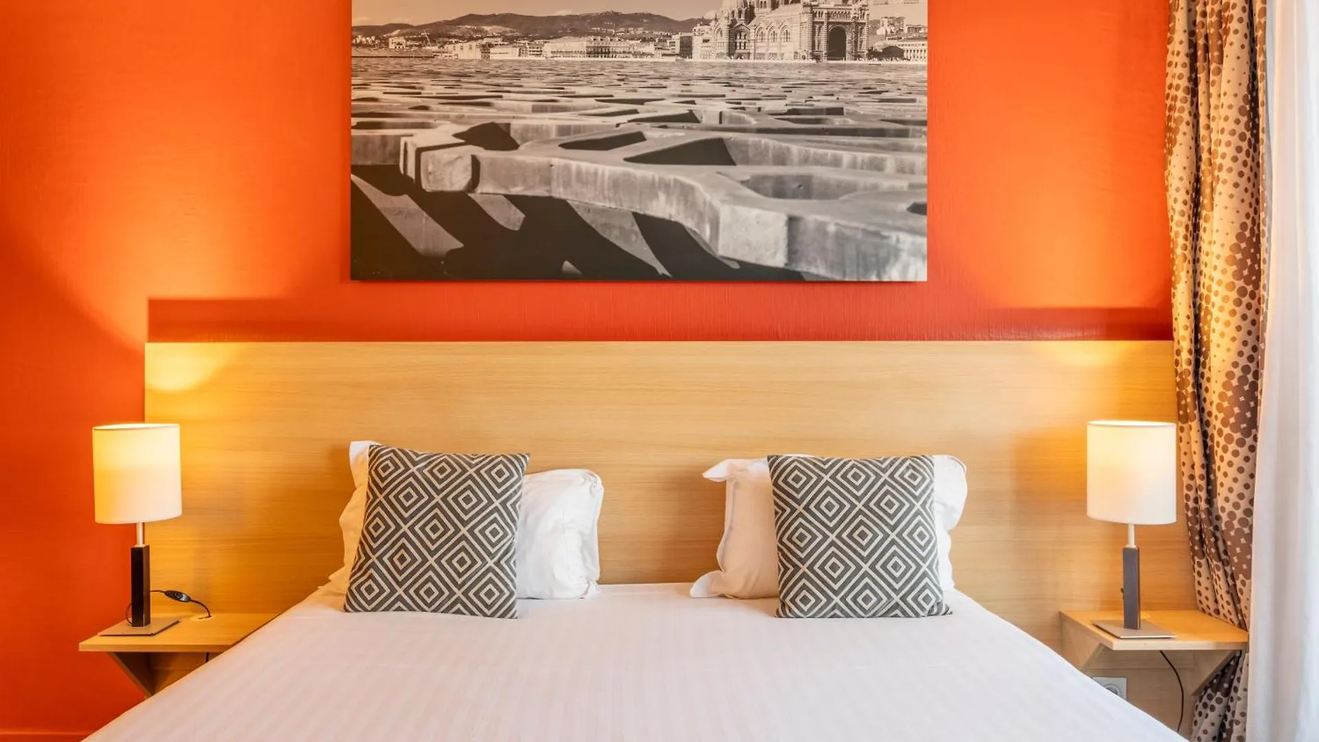Comfort Aparthotel Marseille Prado 3*,  Франция