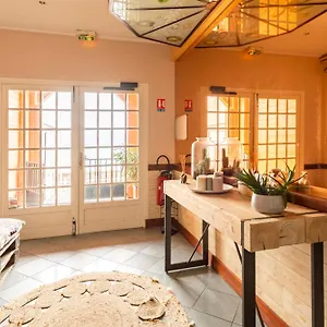 https://les-embruns-chambre-n1-vue-mer-2-personnes.inbrittany.com