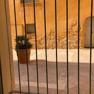 https://studio-cosy-cours-mirabeau-au-cur-daix-en-provence.aixenprovencehotels.org