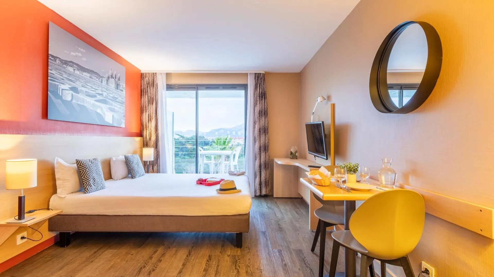 Hotel Comfort Aparthotel Marseille Prado