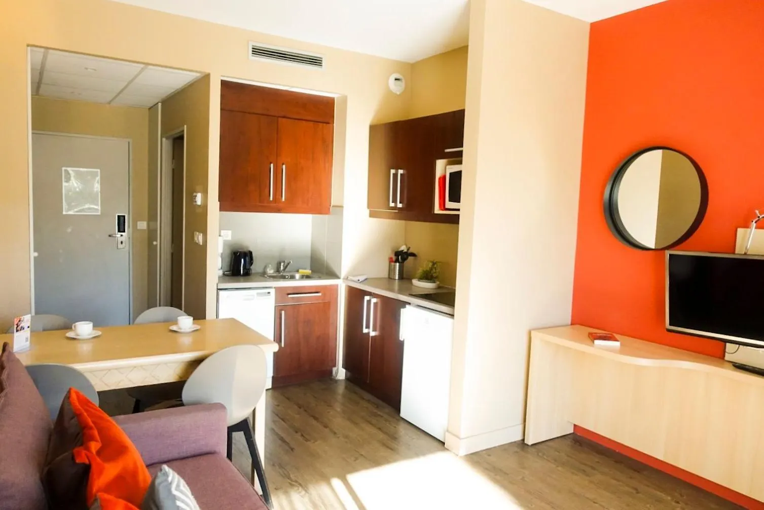 Comfort Aparthotel Marseille Prado Hotel